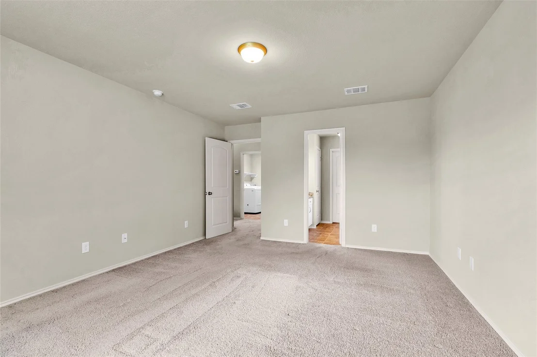 Photo of 704 Mockingbird Street