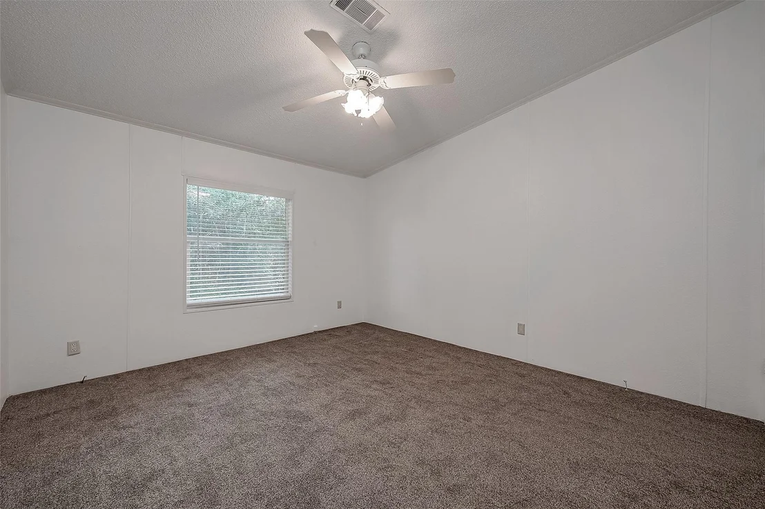 Photo of 16861 W Lynbrook