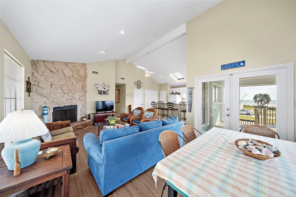 Photo of 16906 Beachcomber