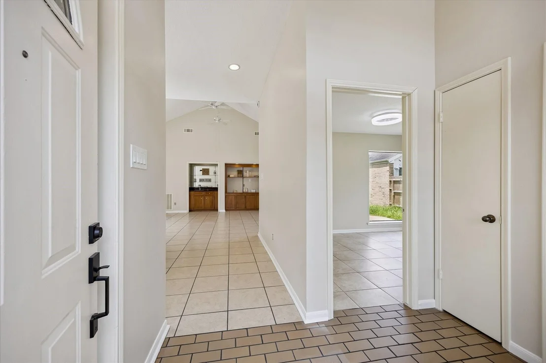 Photo of 8018 Cobblefield Lane