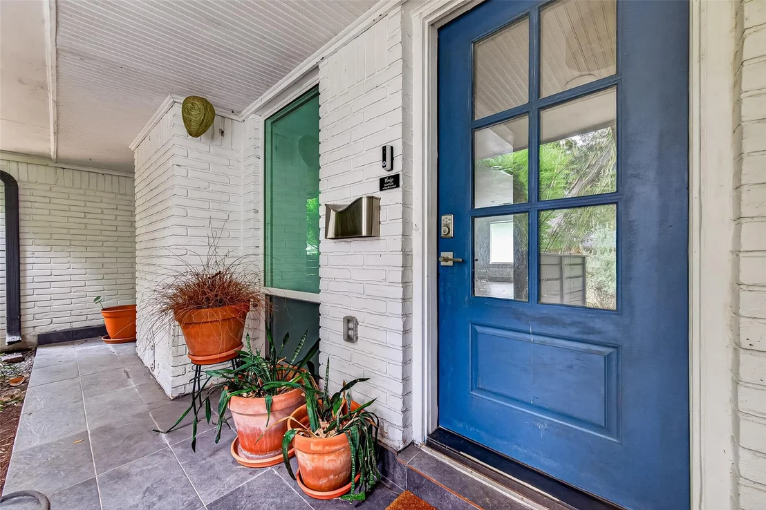 Photo of 10819 Oasis Drive
