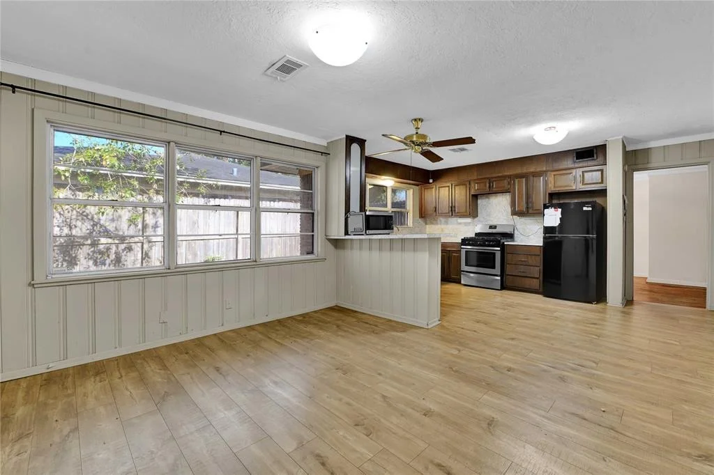 Photo of 2212 Helen Street