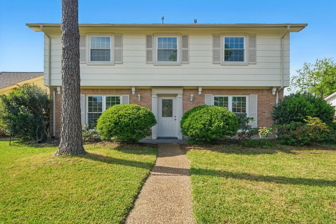 Photo of 9711 Derrik Drive