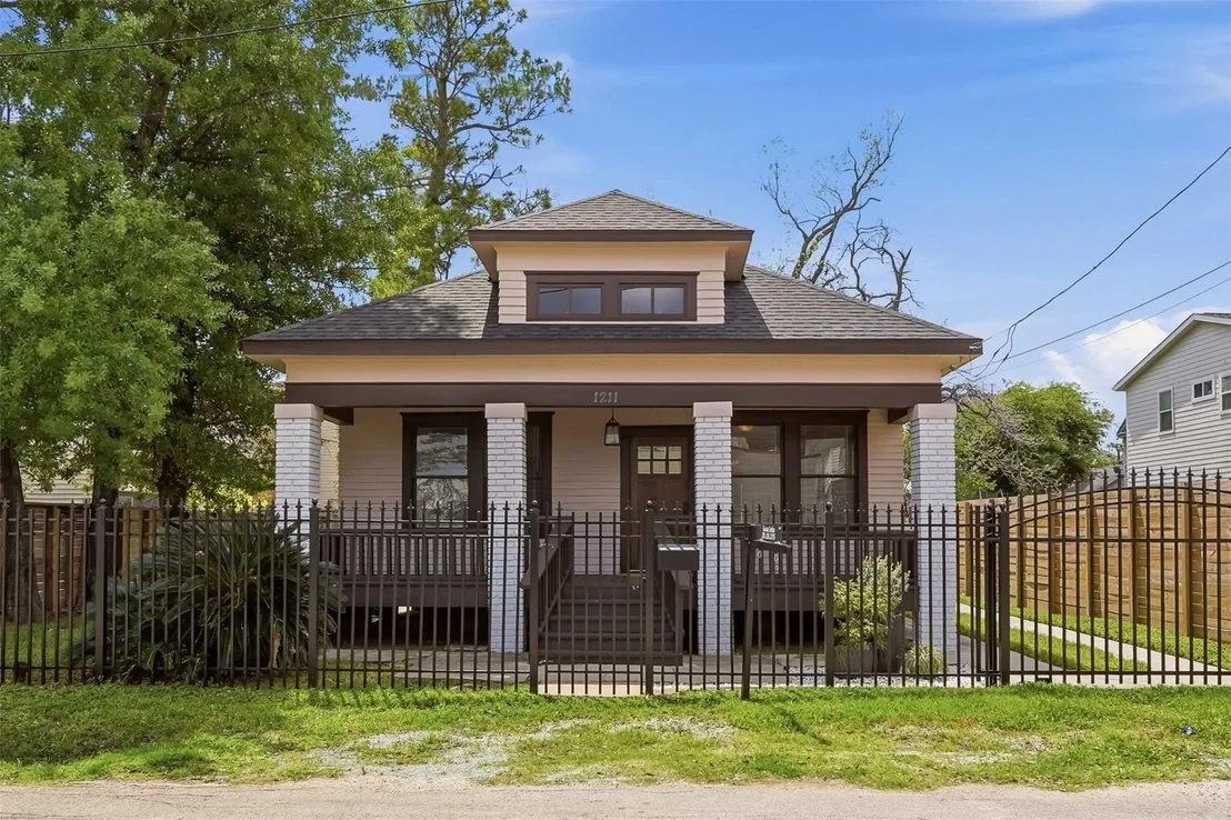 Photo of 1211 Bingham Street