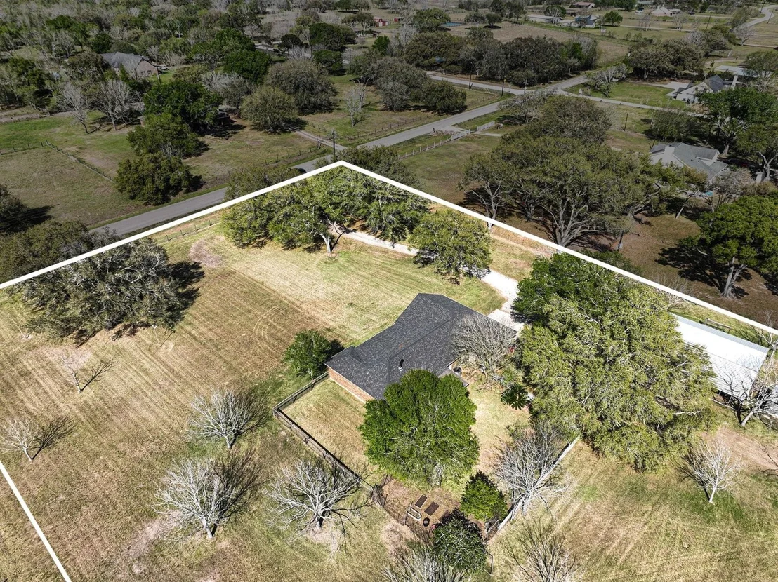 Photo of 21503 Pecan Bend Road