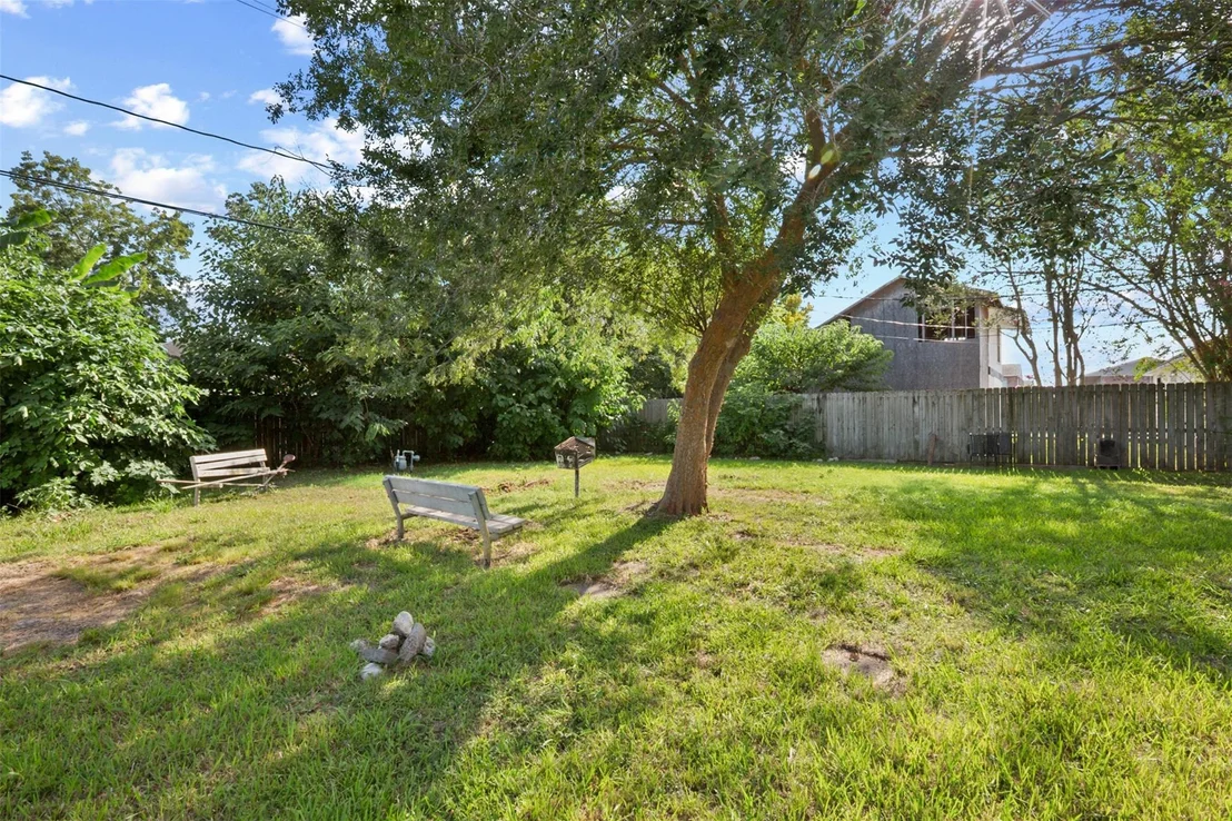 Photo of 7406 Elbridge Lane