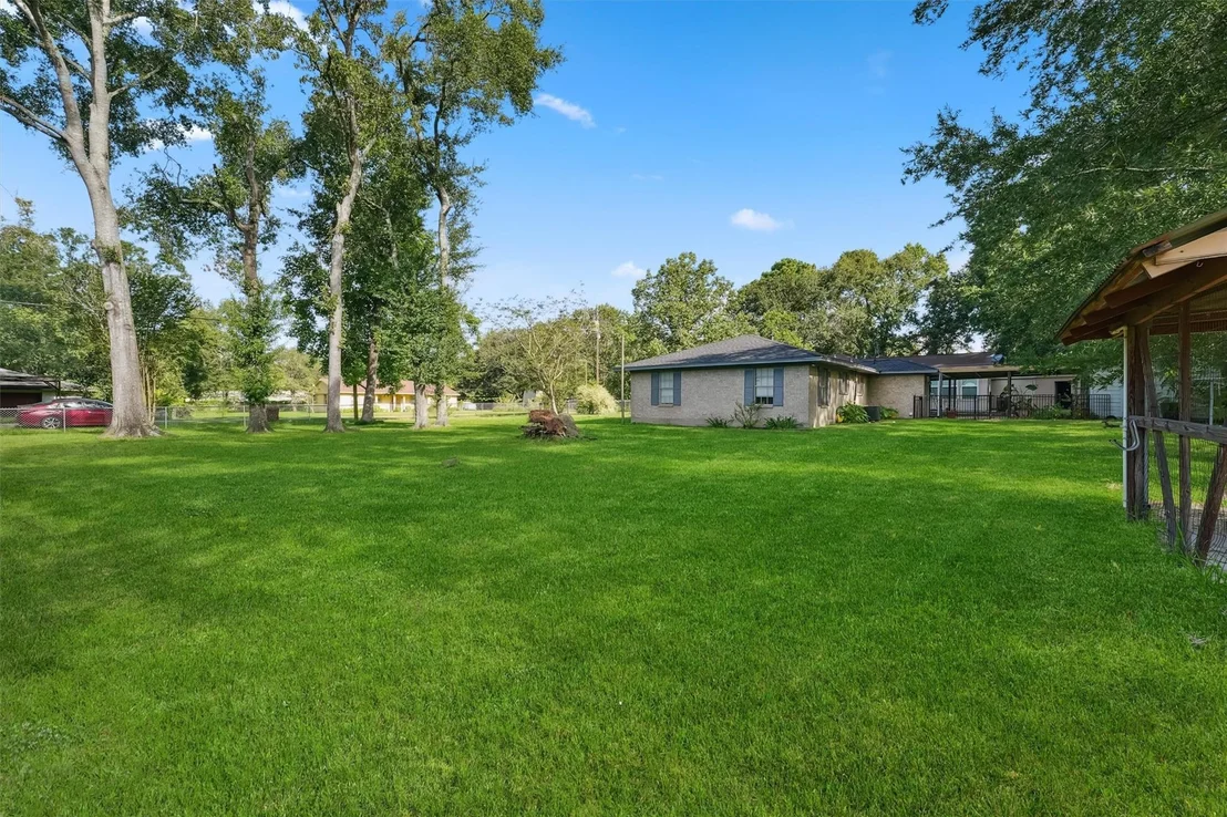Photo of 24303 W Oak Drive