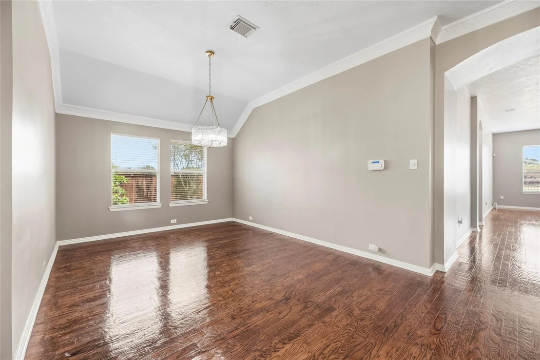 Photo of 8931 Henrico Lane