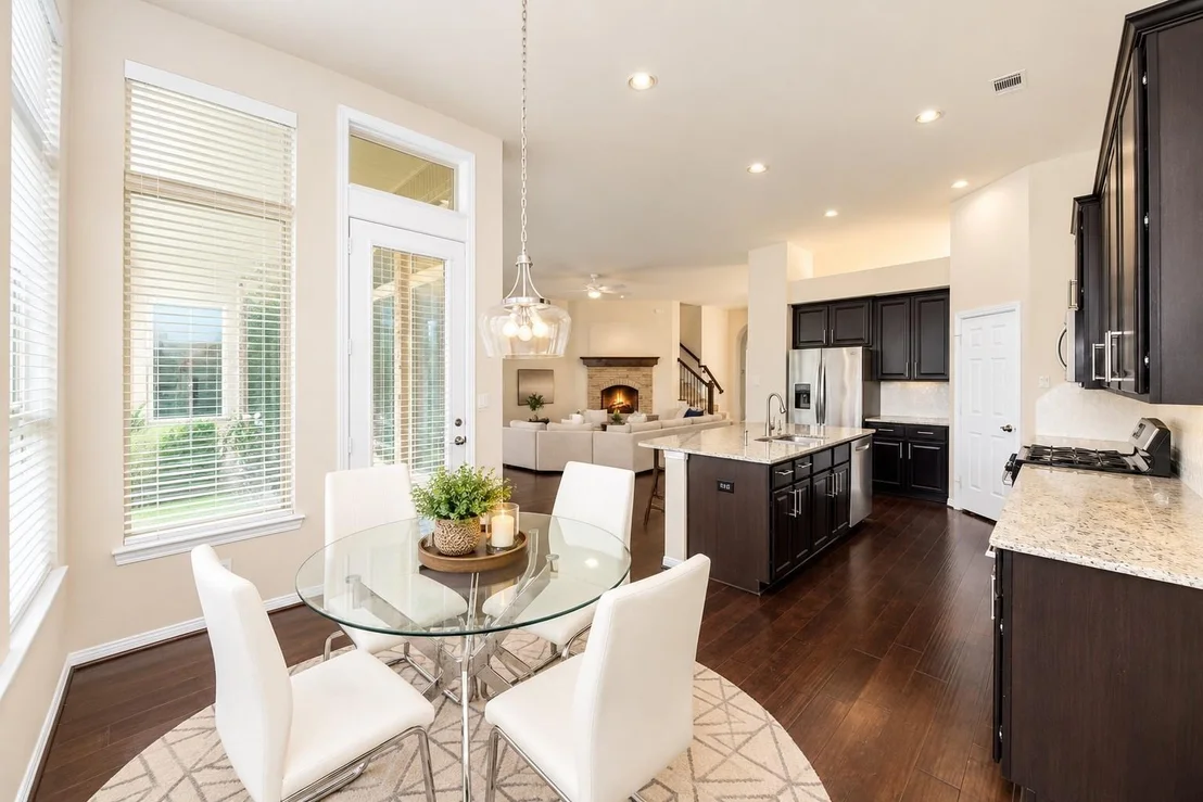 Photo of 8131 Black Percher Street