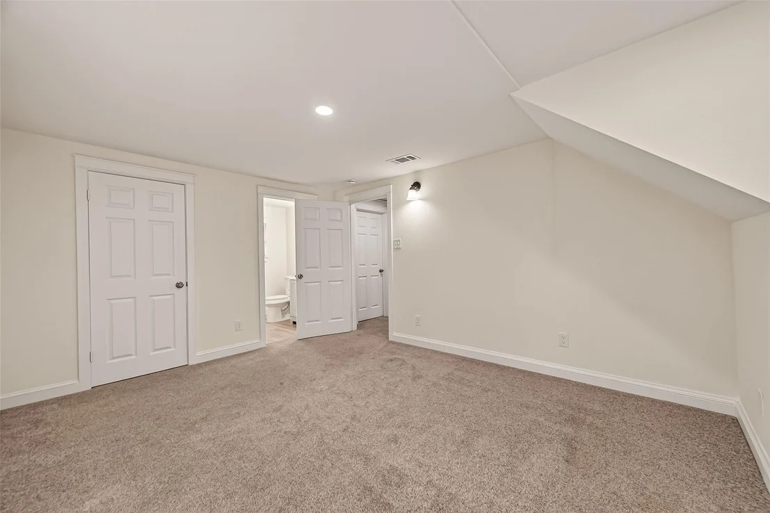 Photo of 2103 Bayou Drive