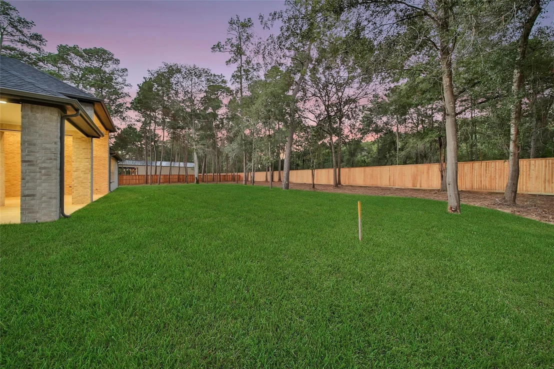 Photo of 352 Louvenia Court