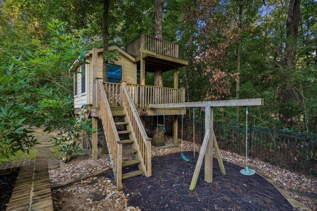 Photo of 10290 Paradise Valley Drive