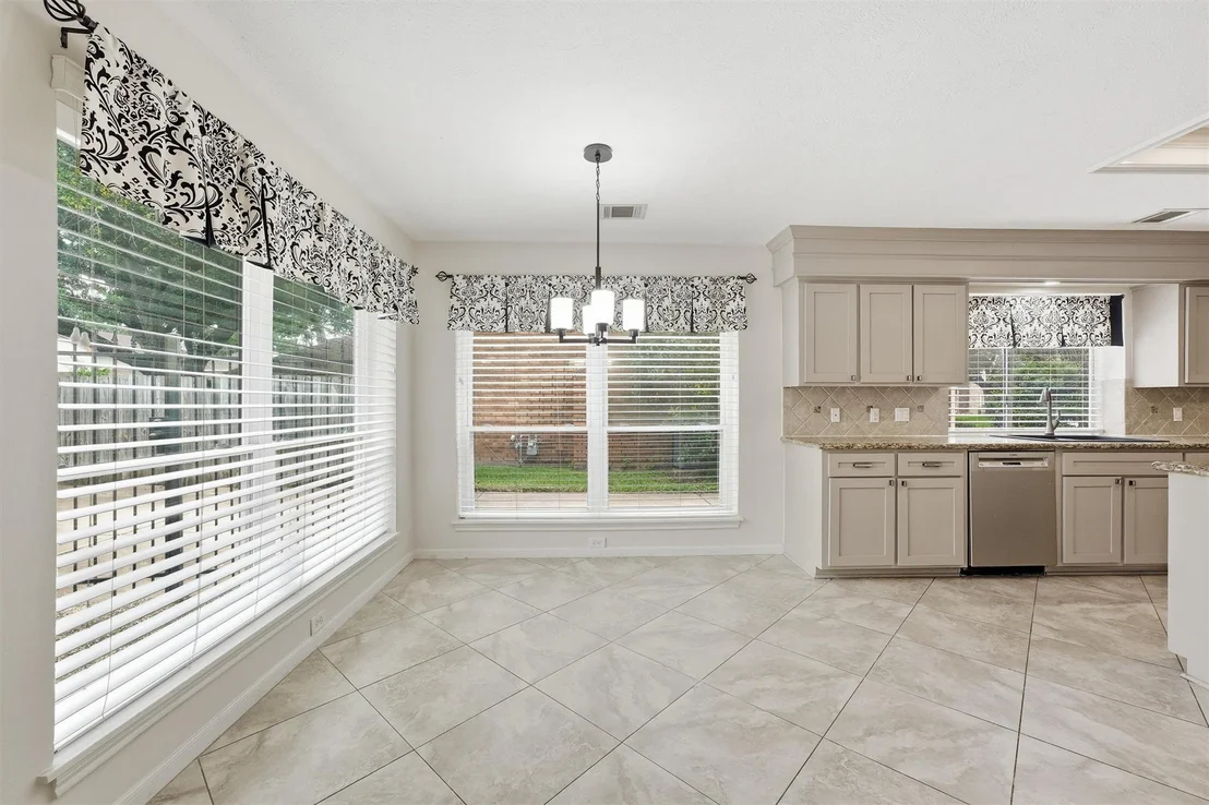 Photo of 15718 Echo Lodge Drive