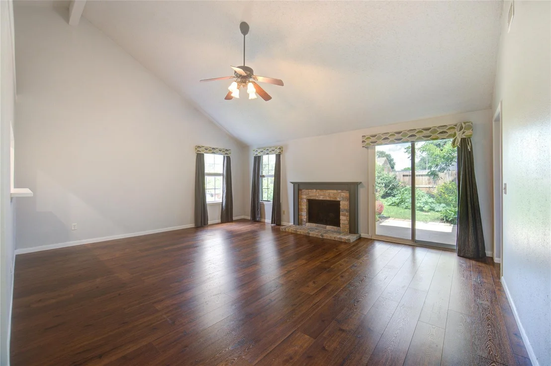 Photo of 19407 Glenway Falls Drive