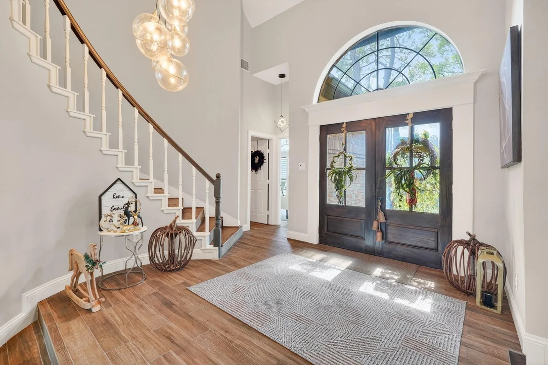 Photo of 24710 Creekview Drive