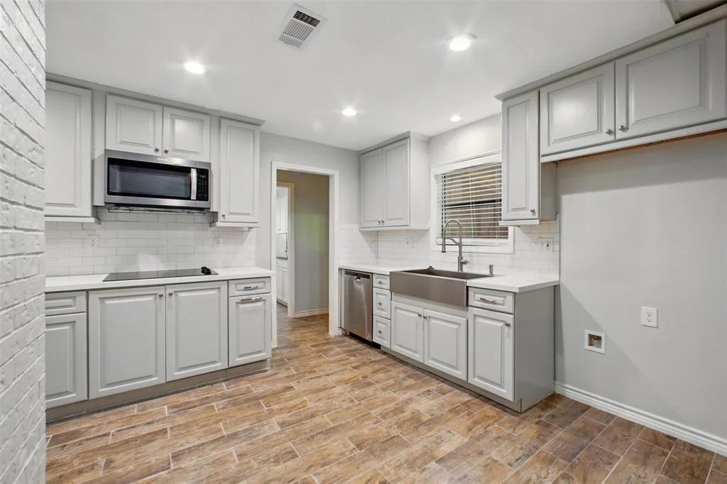 Photo of 290 Maple Lane