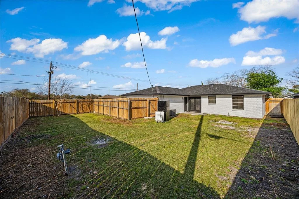 Photo of 2102 Cherry Lane