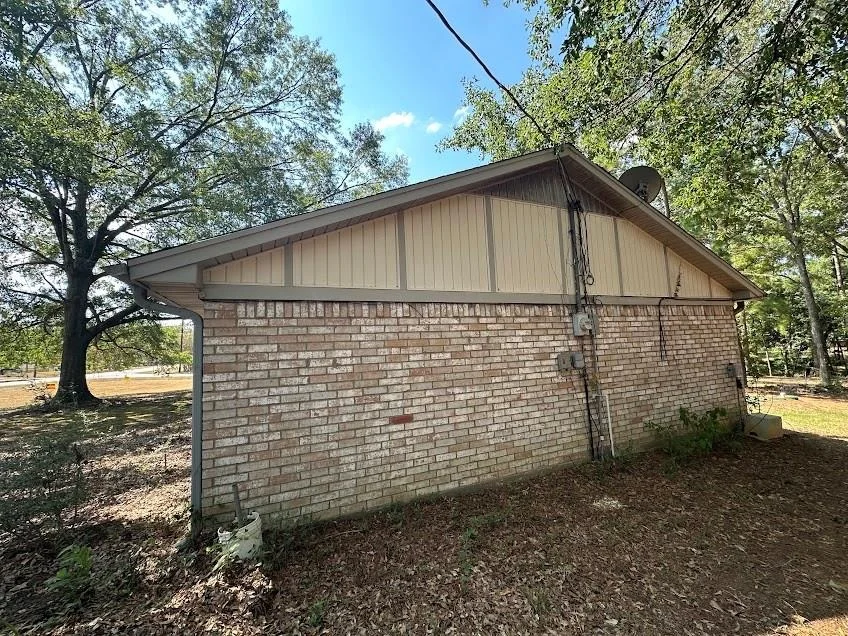 Photo of 447 Plum Creek Road