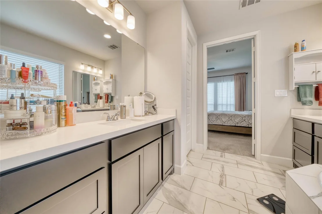 Photo of 8827 Harbor Pines Drive