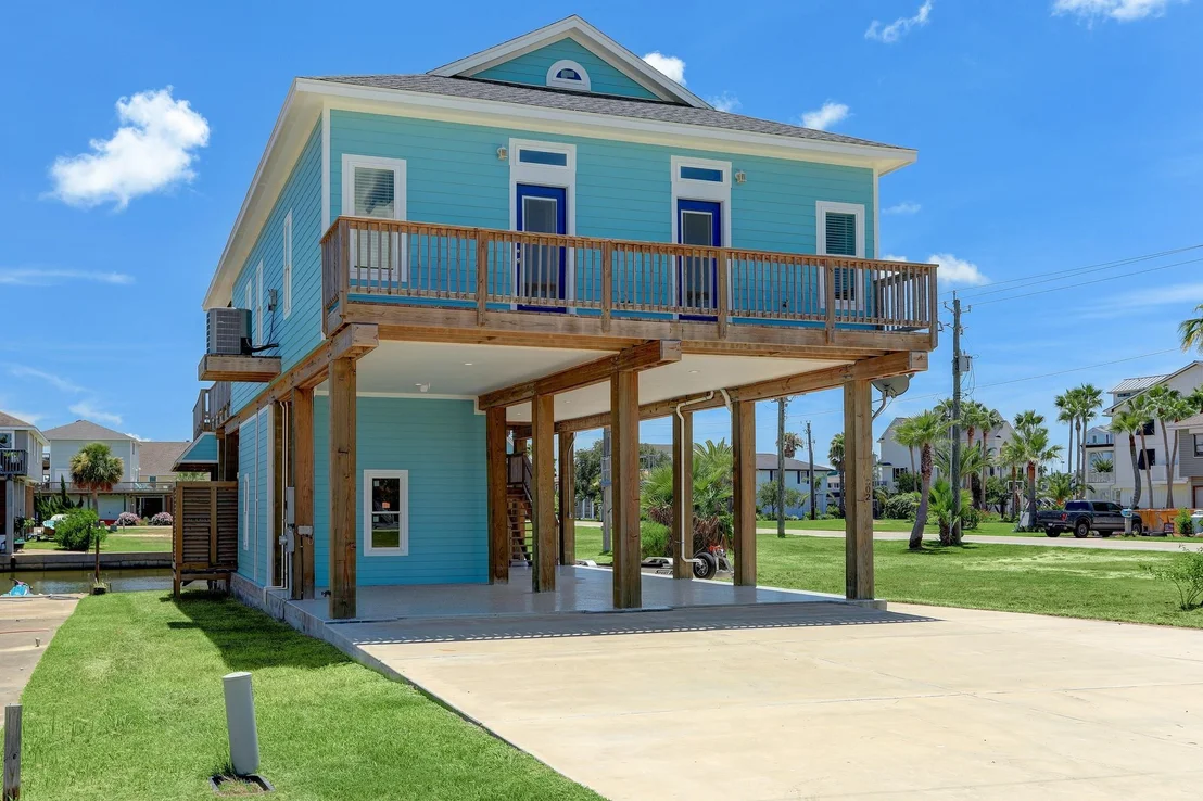 Photo of 302 Neptune Circle