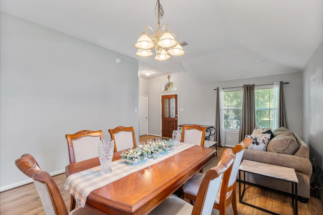 Photo of 4511 Baron Road