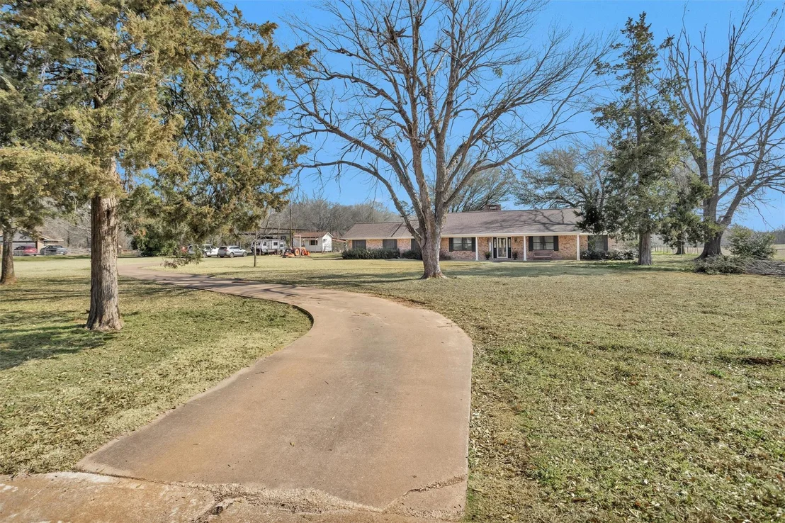 Photo of 902 Us 259 Highway S
