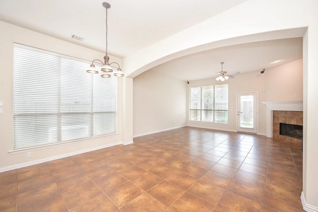 Photo of 28115 Chalet Park Drive