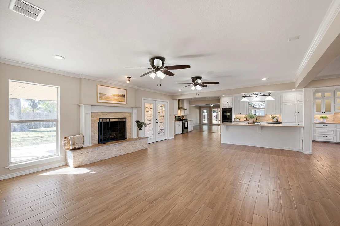 Photo of 1412 Briar Lane