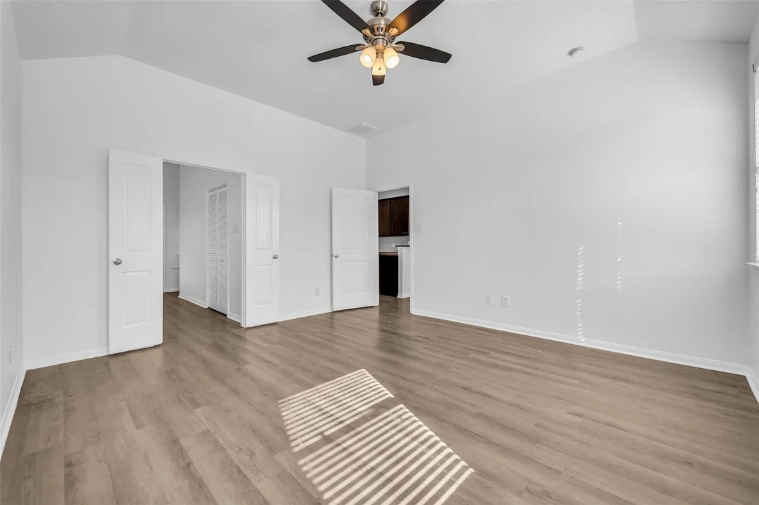 Photo of 4707 Waukegan Road