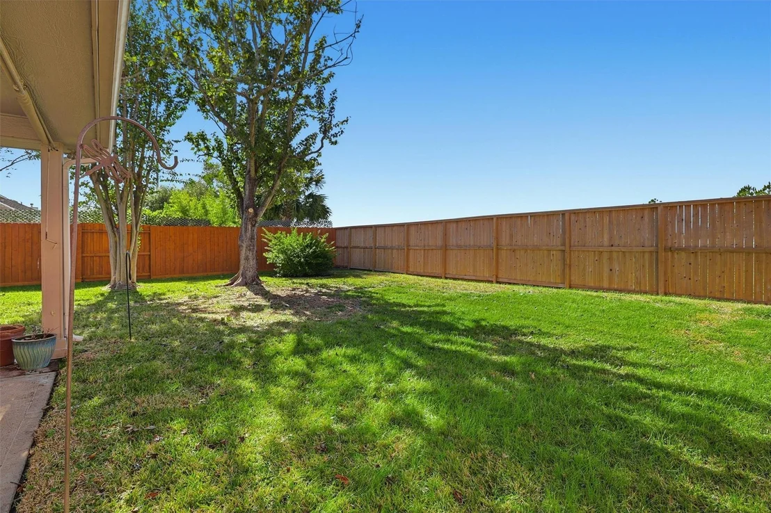Photo of 6806 Oakleaf Trail Lane