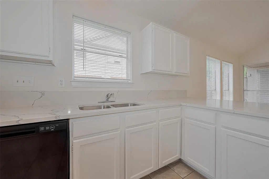 Photo of 6711 Autumn Flowers Drive