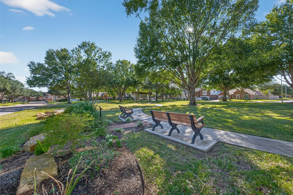 Photo of 10702 Fallsbridge Drive