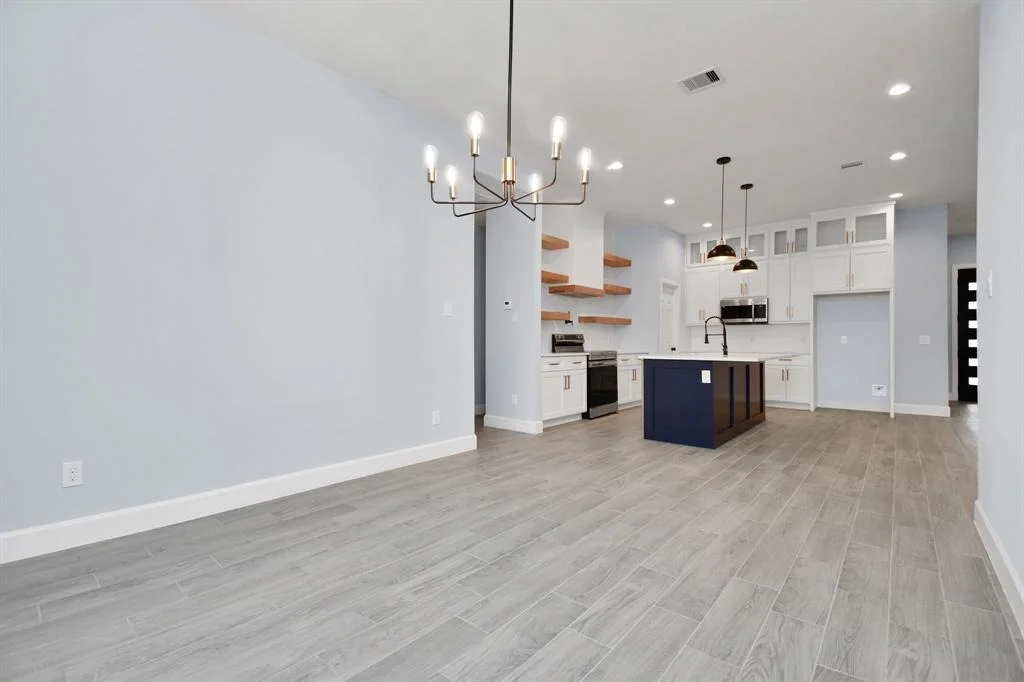 Photo of 226 Edgewater Drive