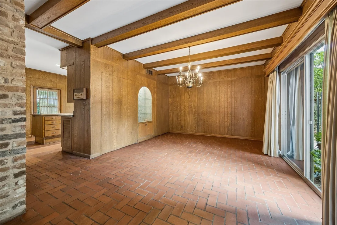 Photo of 526 Westminster Drive