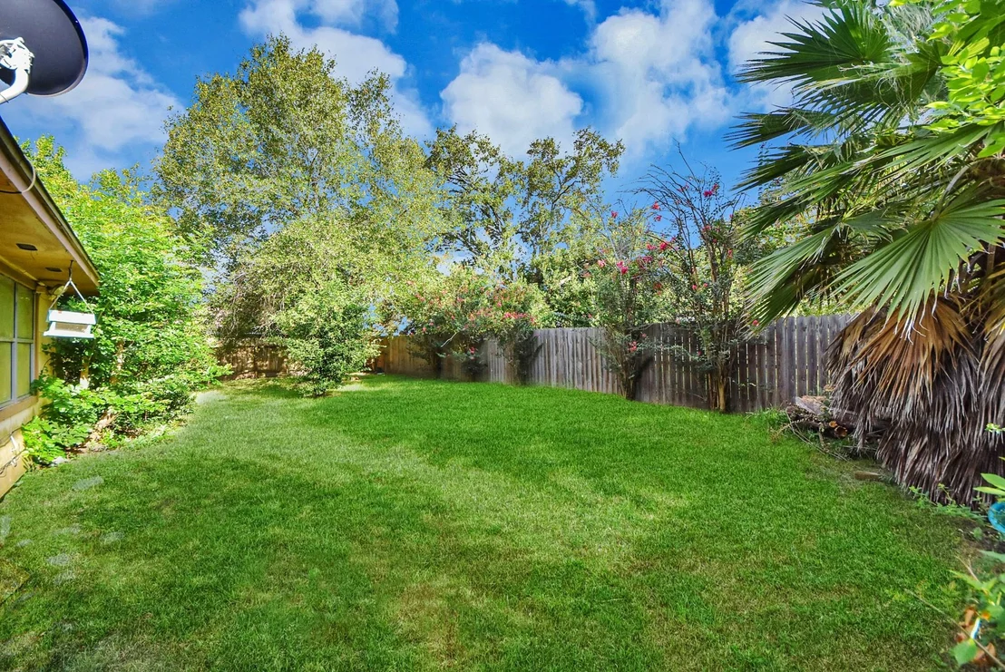 Photo of 22122 Breezy Hill Drive
