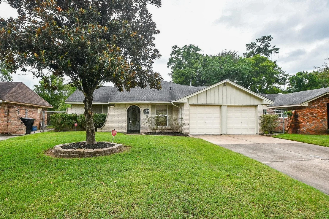 Photo of 6410 Bluestone Drive