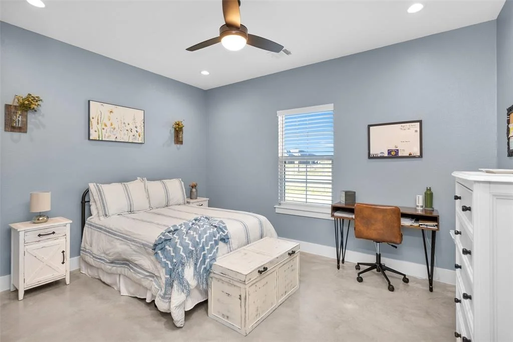 Photo of 5425 Horseshoe Drive