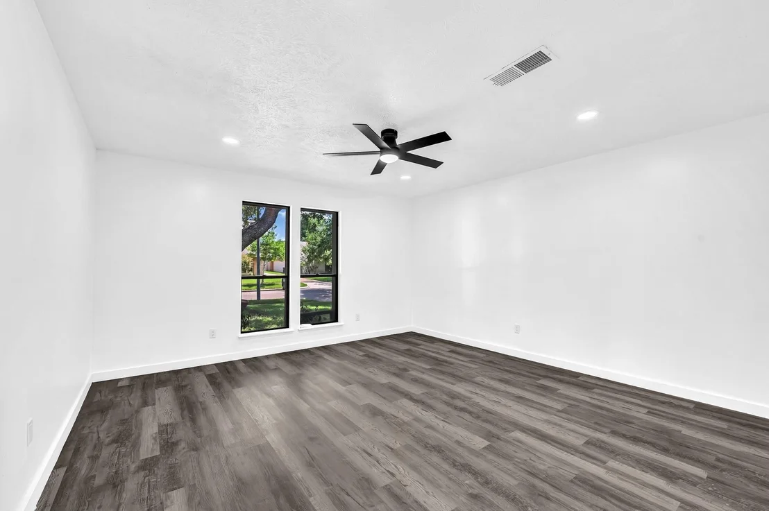 Photo of 2906 Colonial Drive