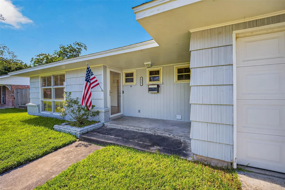 Photo of 6307 Pineshade Lane
