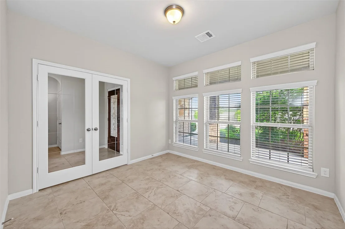 Photo of 3795 Lake Bend Shore Drive