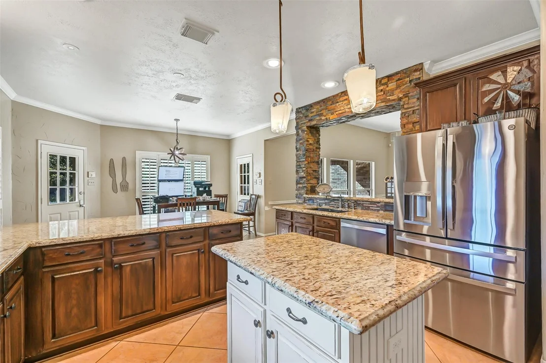 Photo of 906 High Ridge Circle