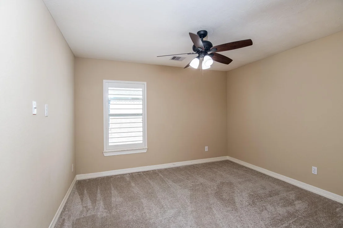 Photo of 18119 Blues Point Drive