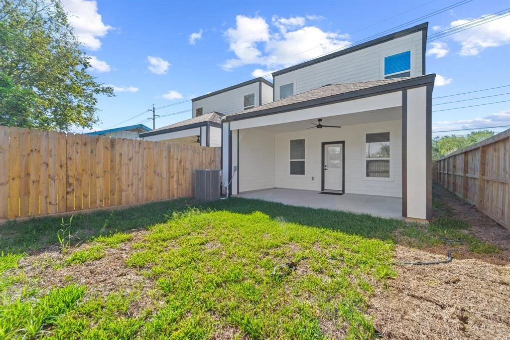 Photo of 9021 Comal Street