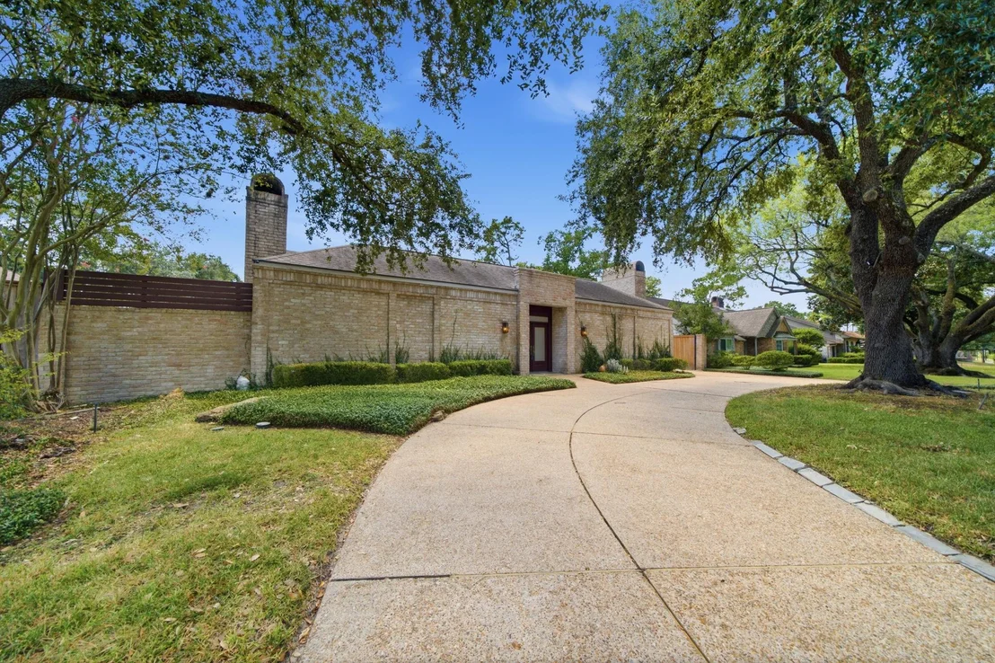 Photo of 10103 Briar Forest Drive