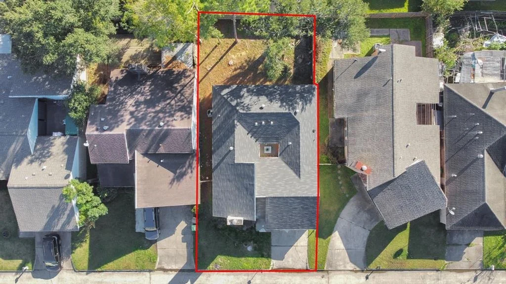 Photo of 9603 Sharpview Drive