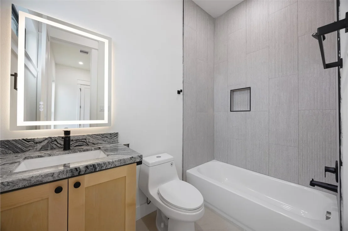 Photo of 6332 Sidney Street