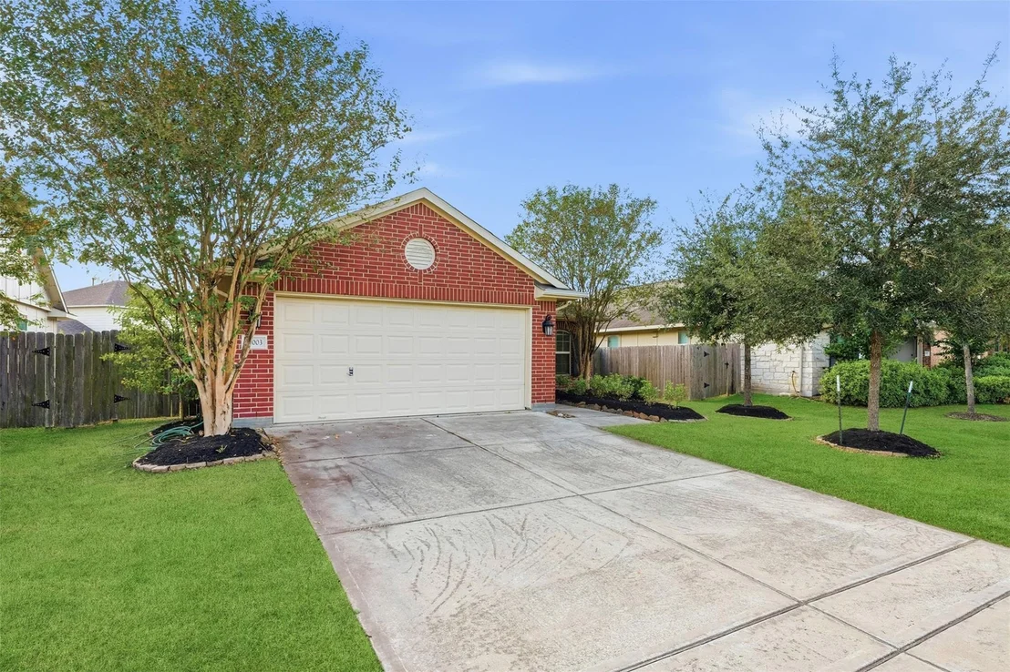 Photo of 18003 Alora Springs Trace