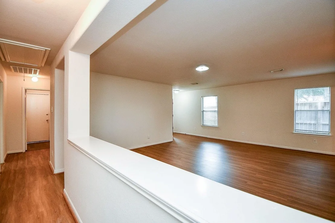 Photo of 29530 Legends Glen Drive