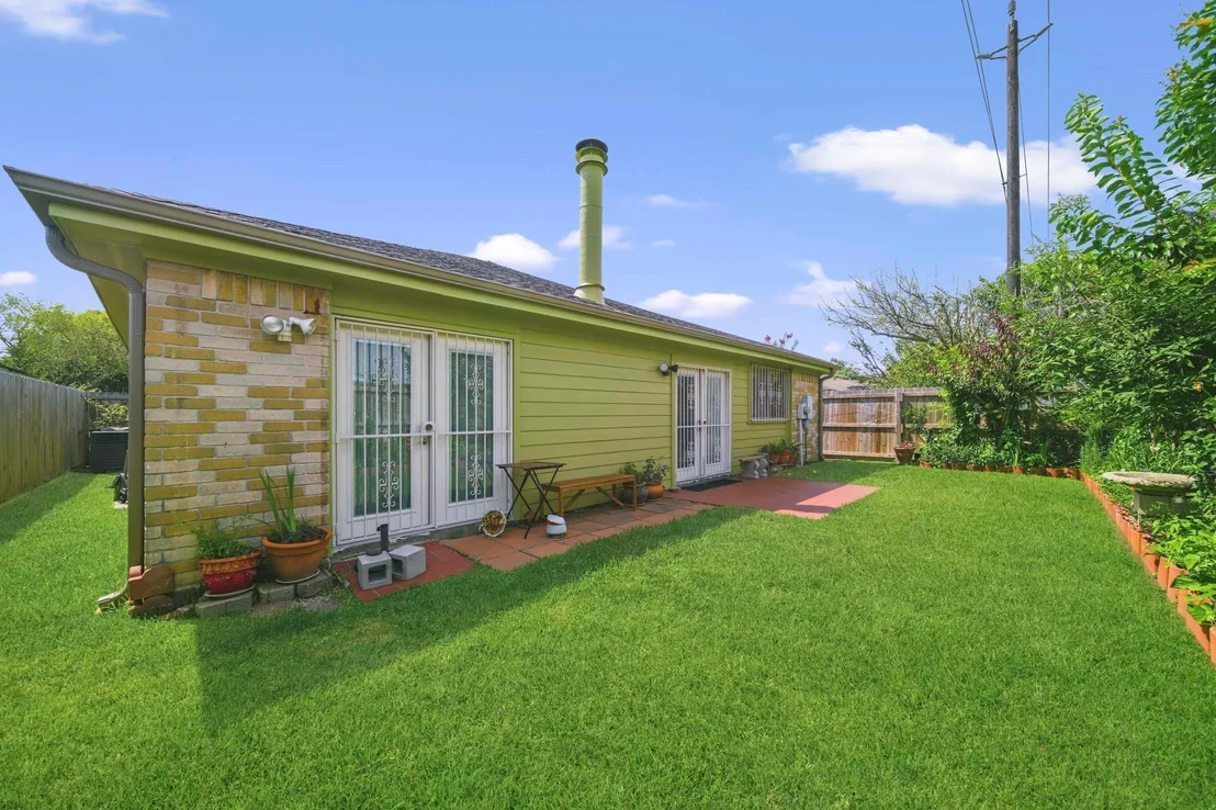 Photo of 10723 Emery Drive