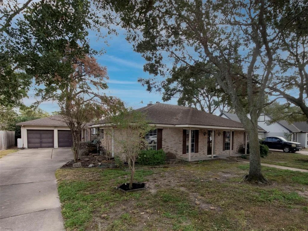 Photo of 7510 Deep Forest Drive
